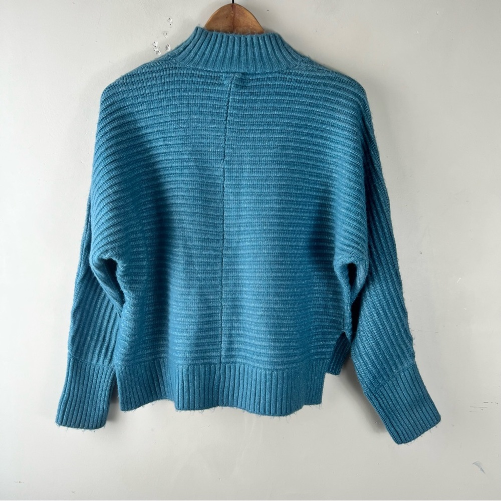 Jessica Simpson NWT Size Large Mock Neck Ribbed Knit Teal Boxy Sweater Soft Cozy - Picture 2 of 10